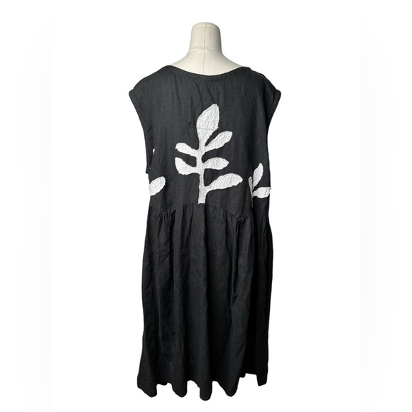 TINA GIVENS | Linen Julia dress with appliqués Size Medium in Black - Picture 6 of 11